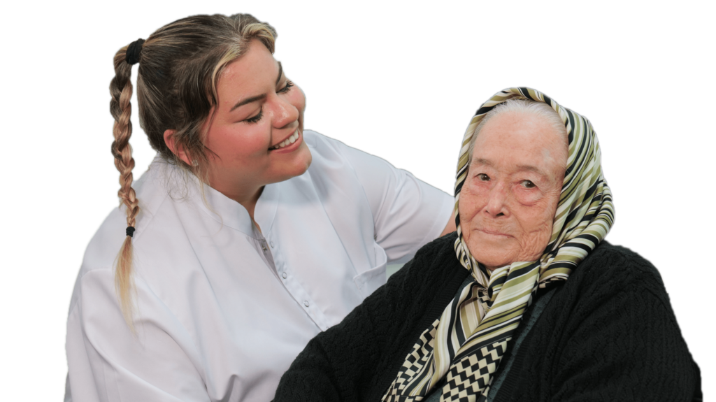 Pflegekraft mit Rentnerin